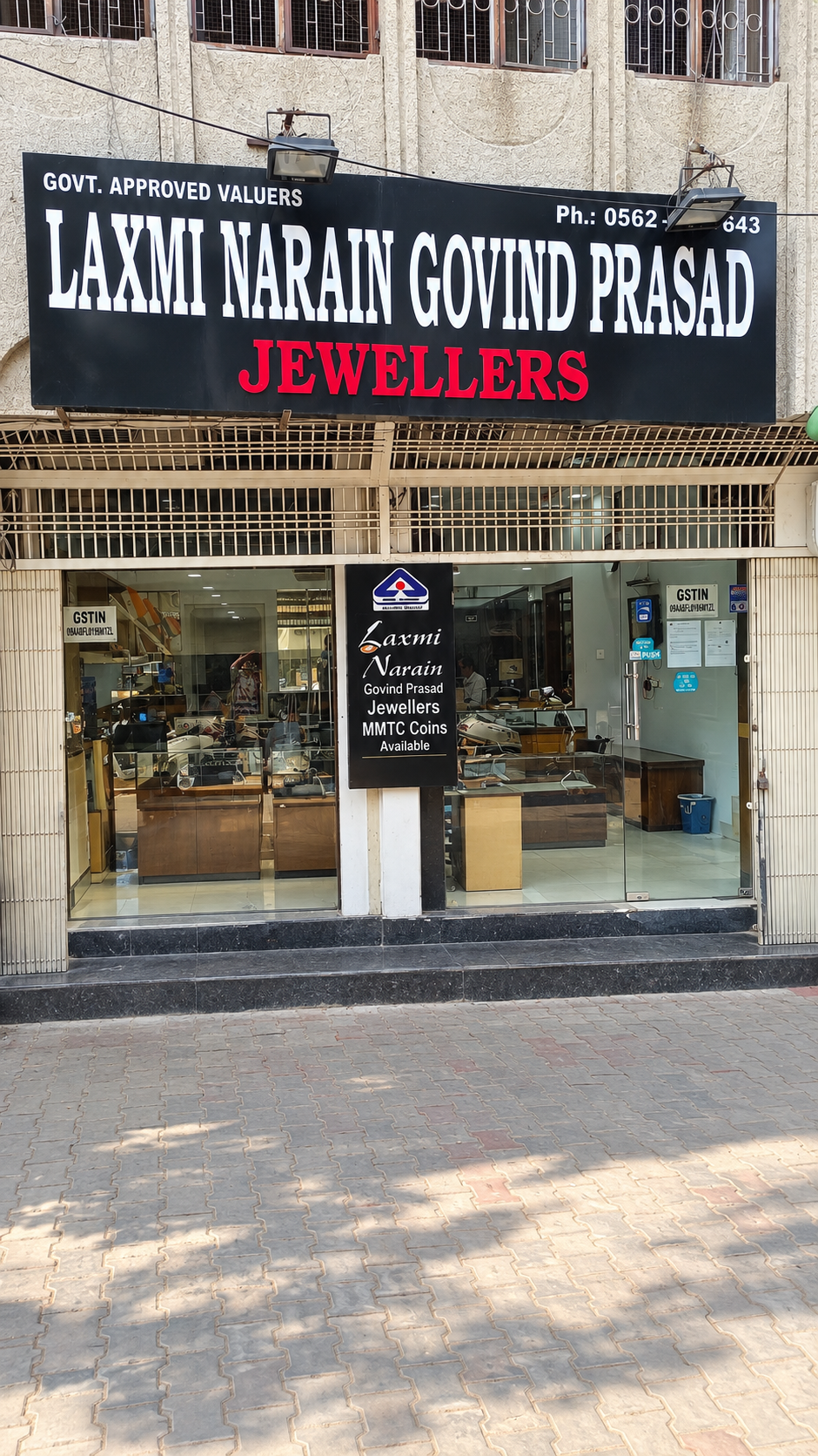 Laxmi Narain Govind Prasad Jewellers storefront in Shahganj, Agra